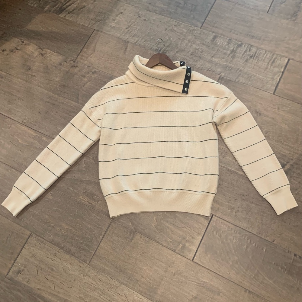 Women Tristan Sweater